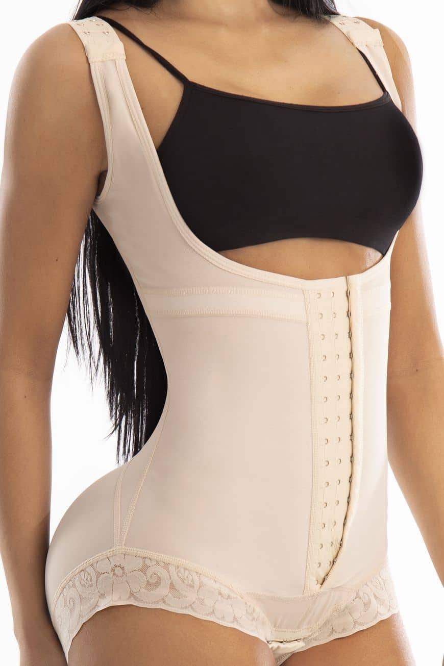 Faja Senos Libres Con Panti Corto (C-FP0411-M)