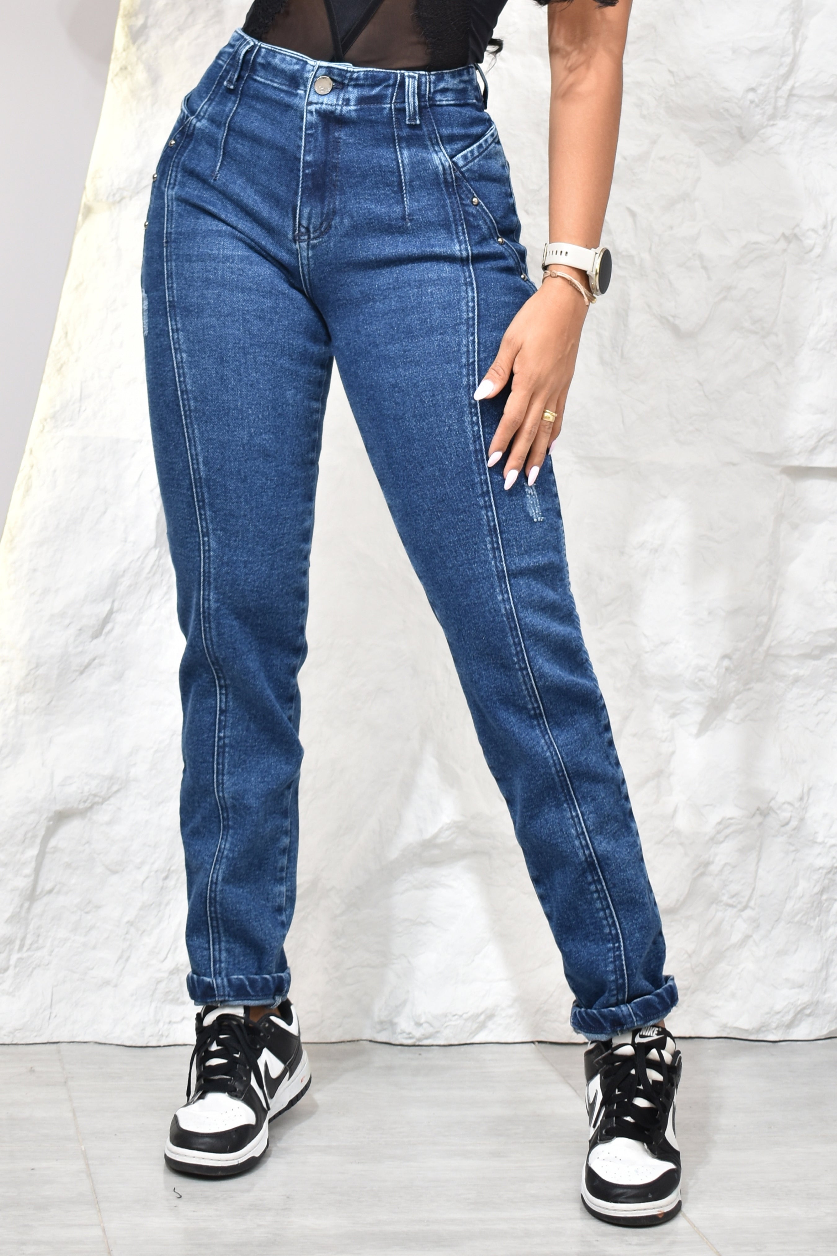JEANS MOMFIT MOLDEADOR REF. B264043
