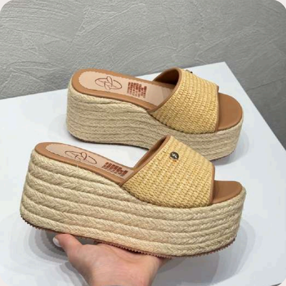 Plataforma (C-1882457-S)