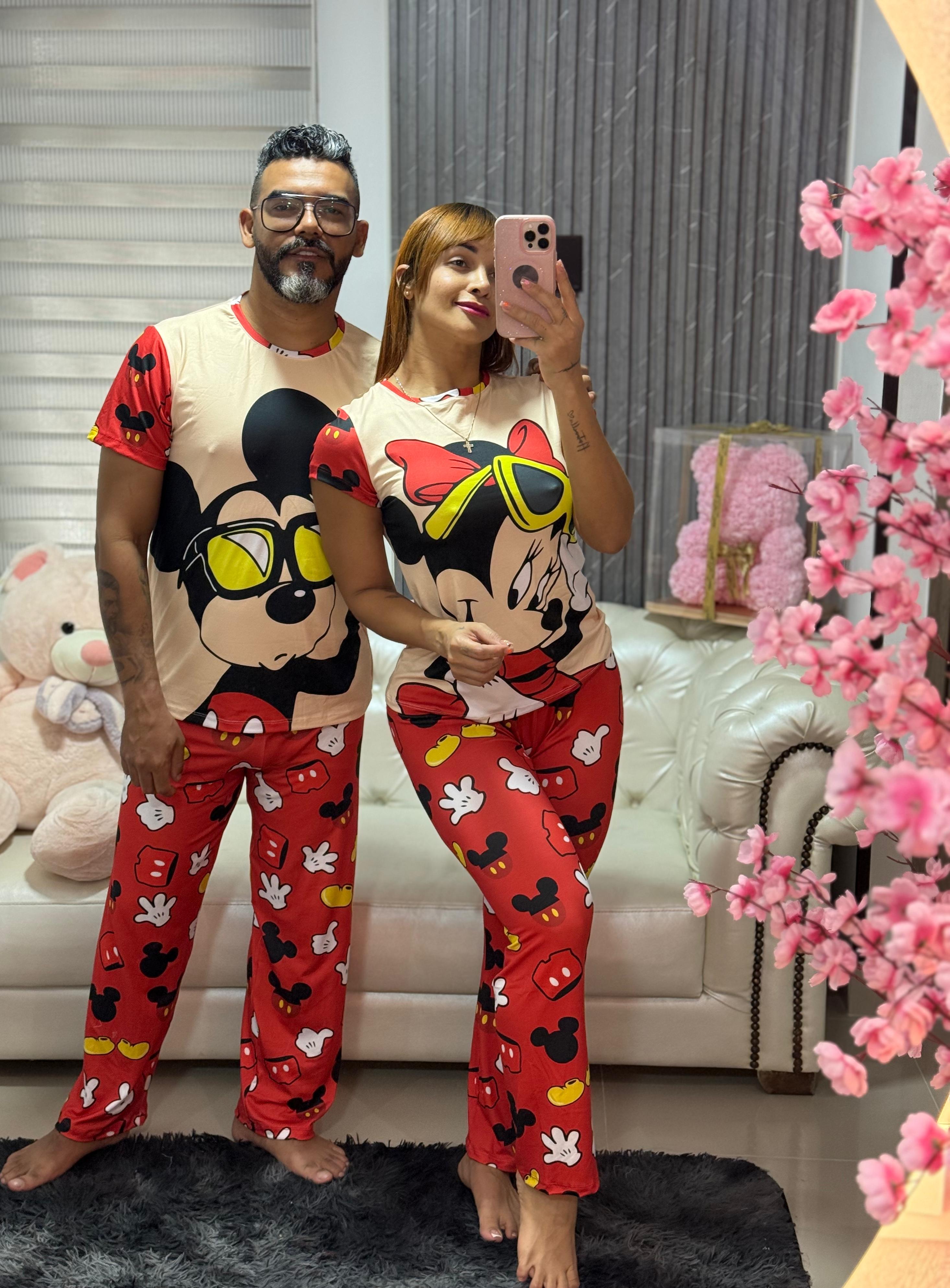 Couple Pajamas (C-1732165-S)