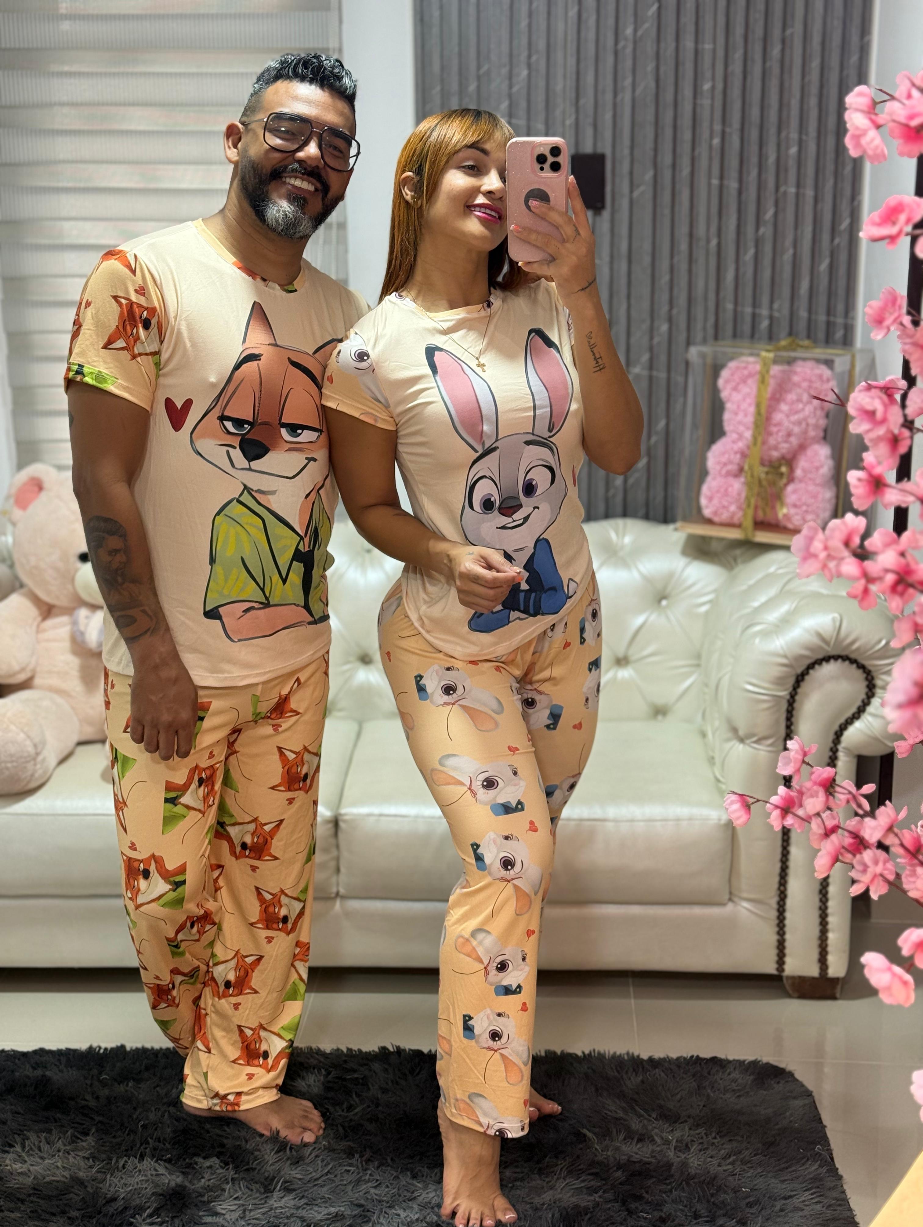 Couple Pajamas (C-1732165-S)
