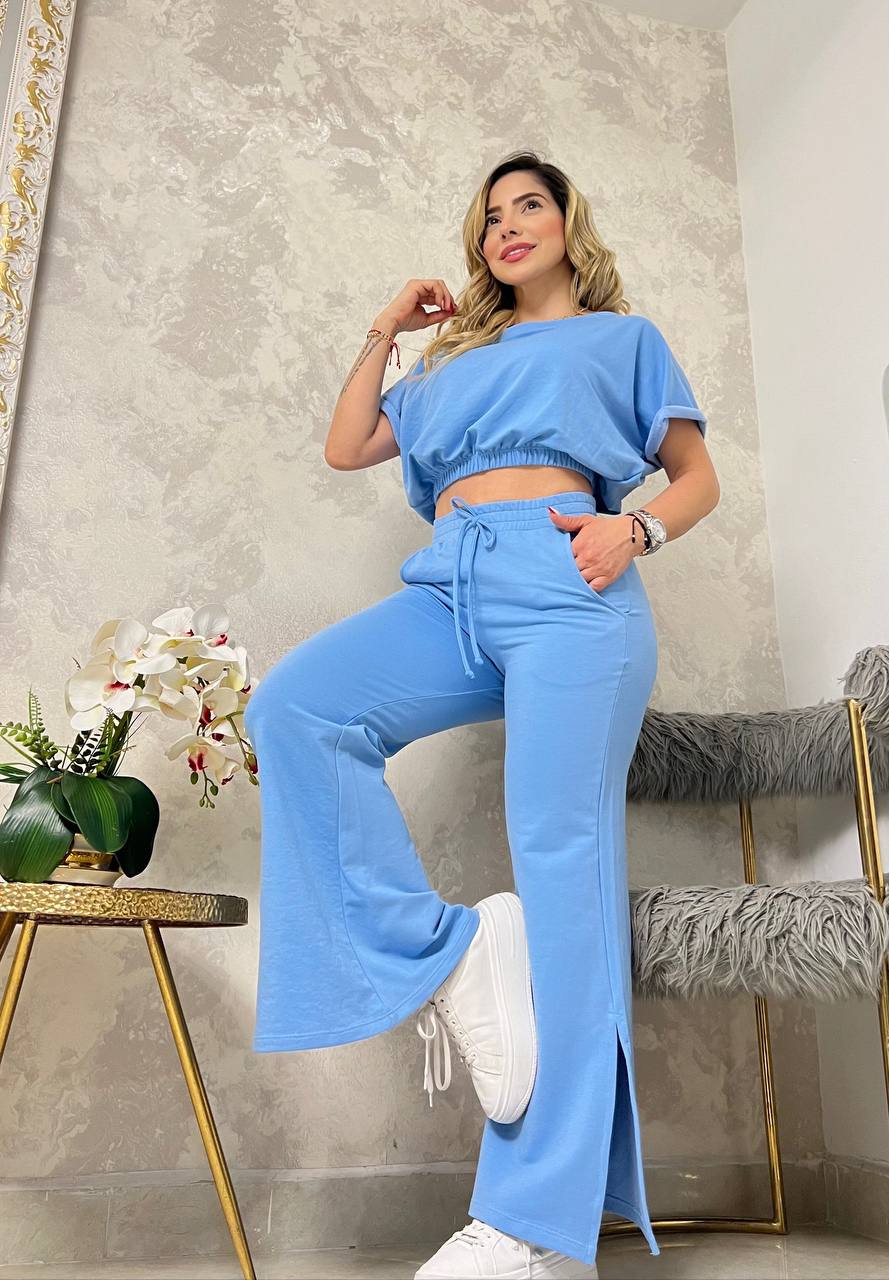 Conjunto Mujer Bota Campana (C-2015004-R) ●