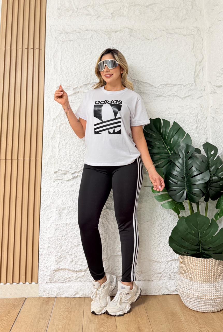 Conjunto Deportivo Mujer (C-2082412-R) ●
