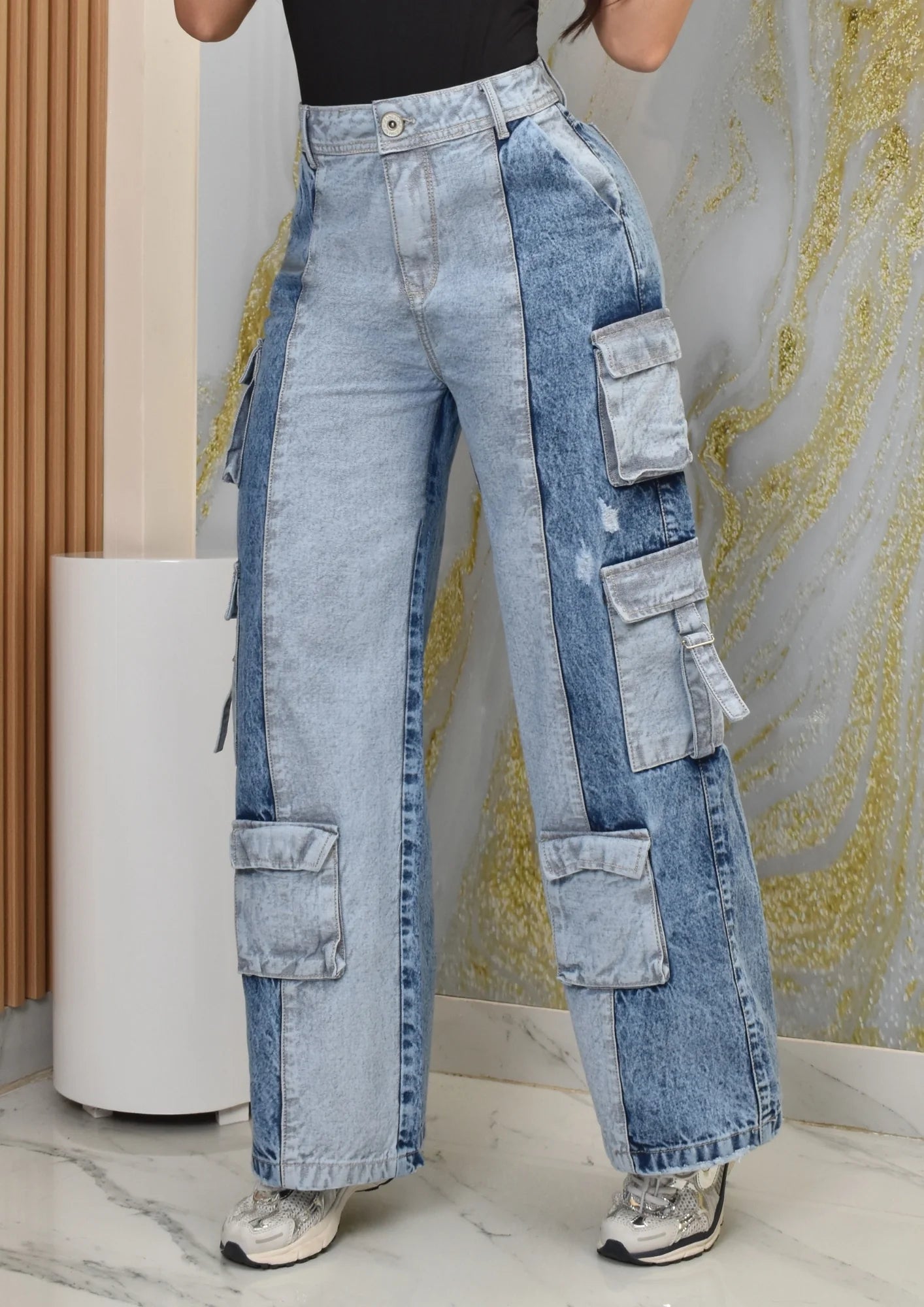 Jean Mujer Levanta Cola (C-BY254007-T) ●