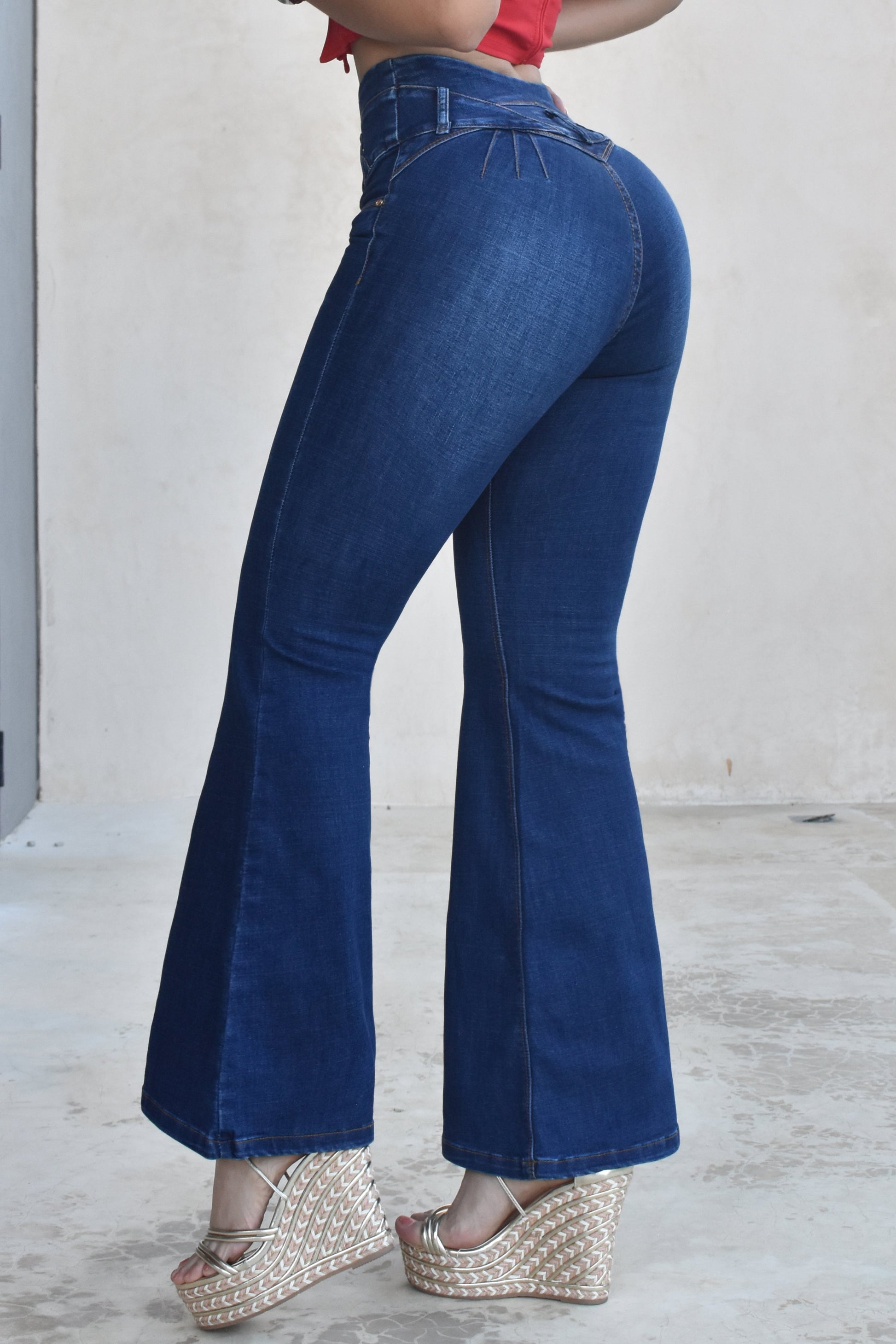 Jean Mujer Levanta Cola (C-B254061-T) ●