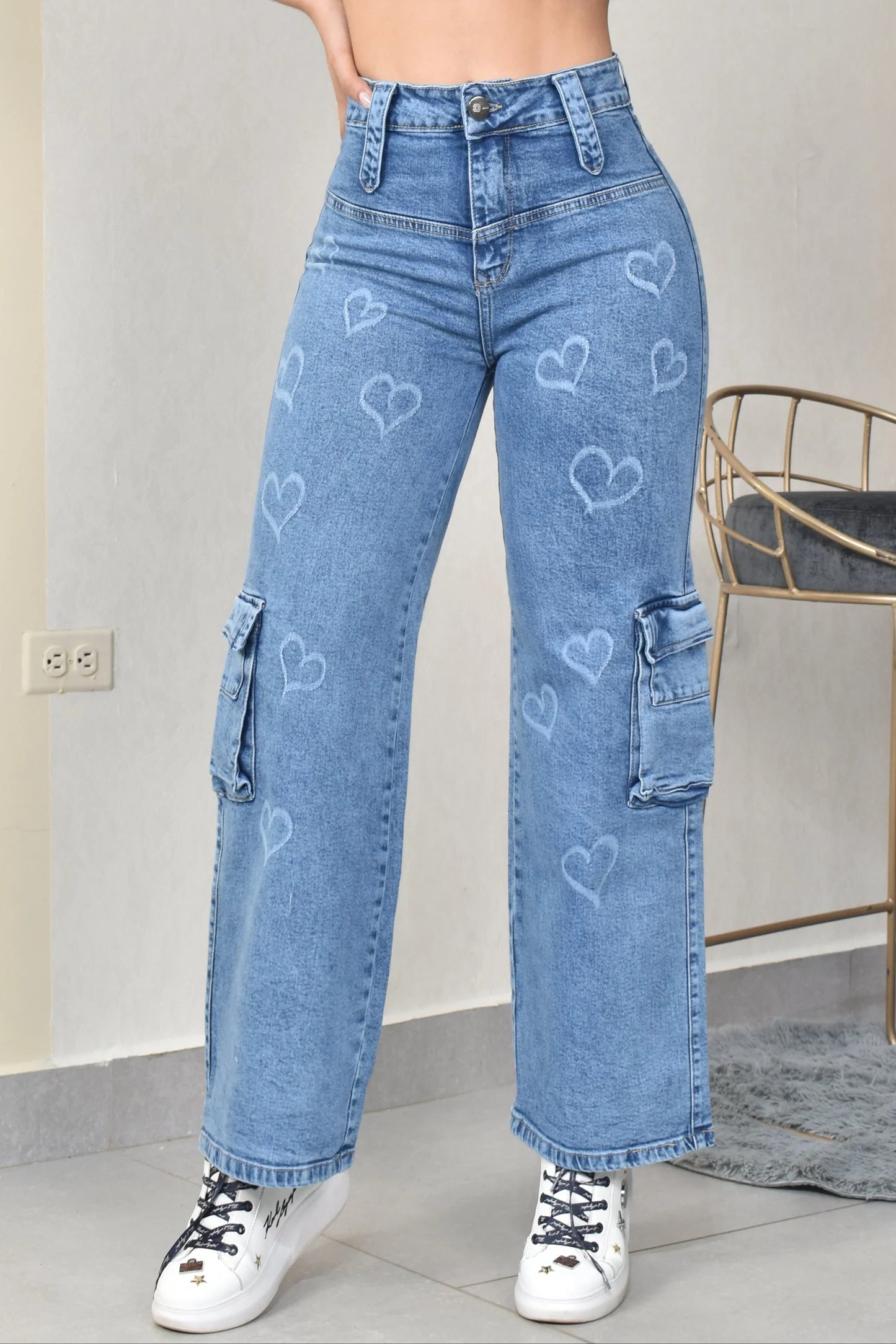 Jean Mujer Levanta Cola (C-BY254075-T) ●