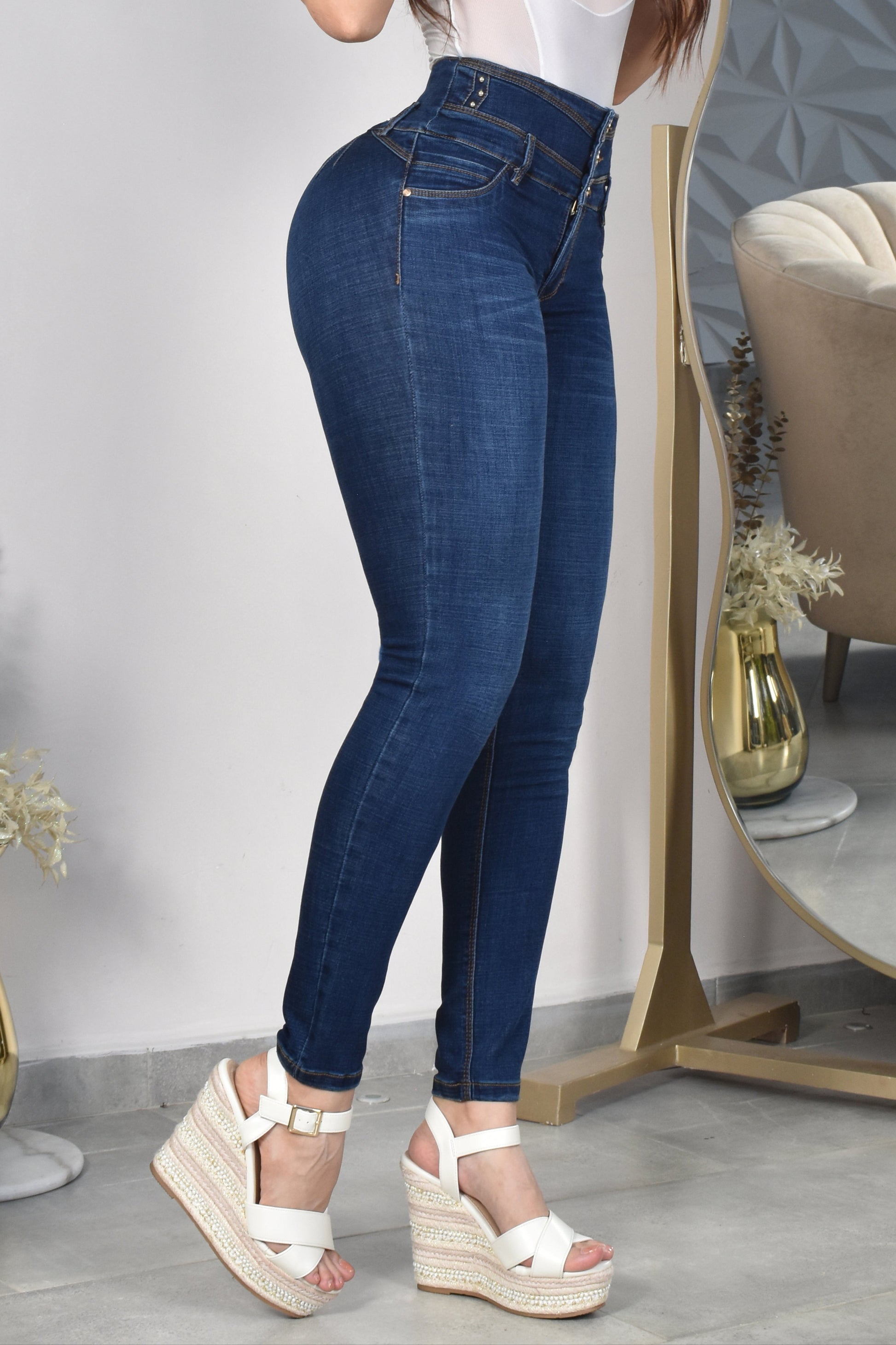 Jean Mujer Levanta Cola (C-B254048-T) ●