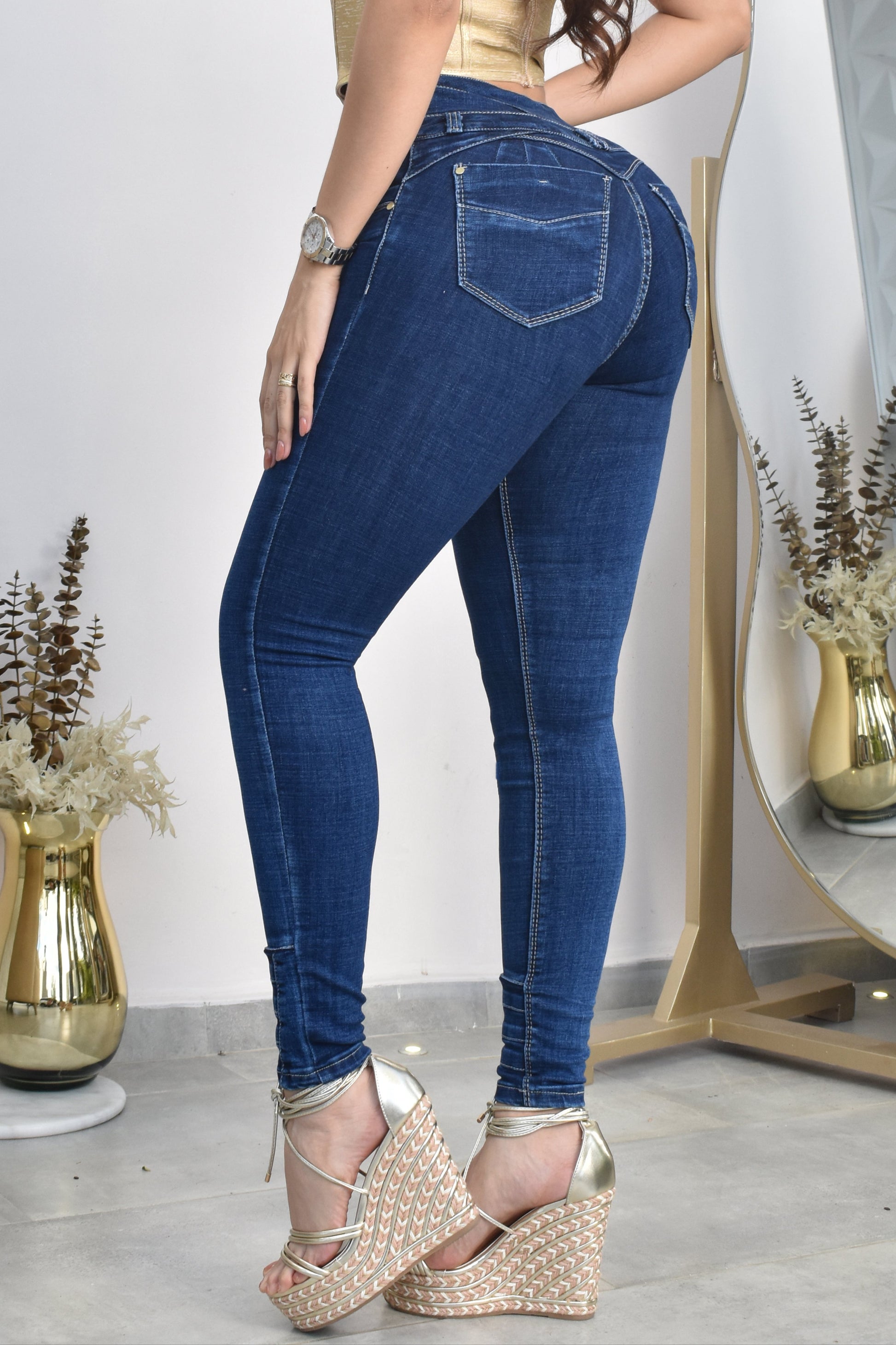 Jean Mujer Levanta Cola (C-B254051-T) ●