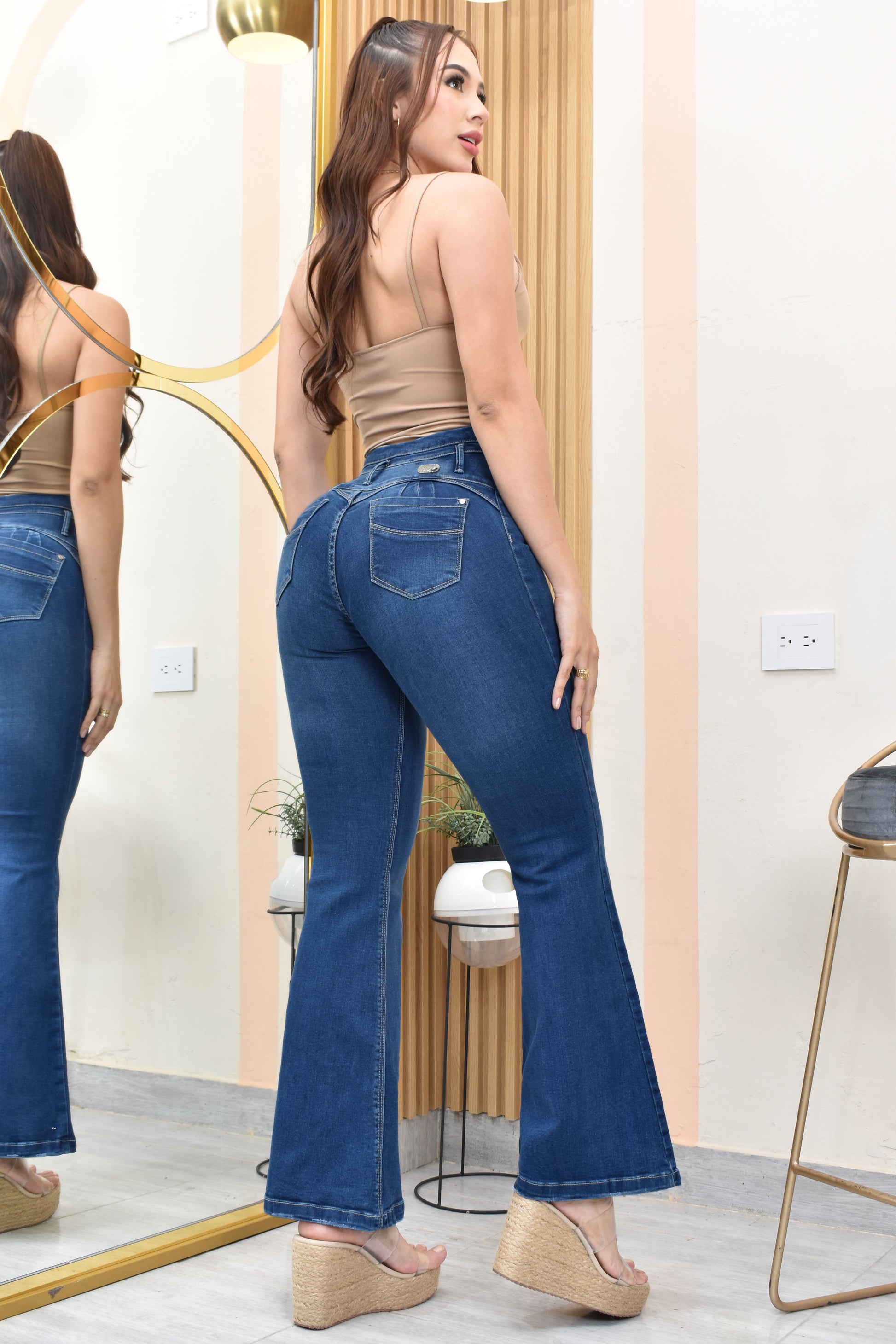 Jean Mujer Levanta Cola (C-B254058-T) ●