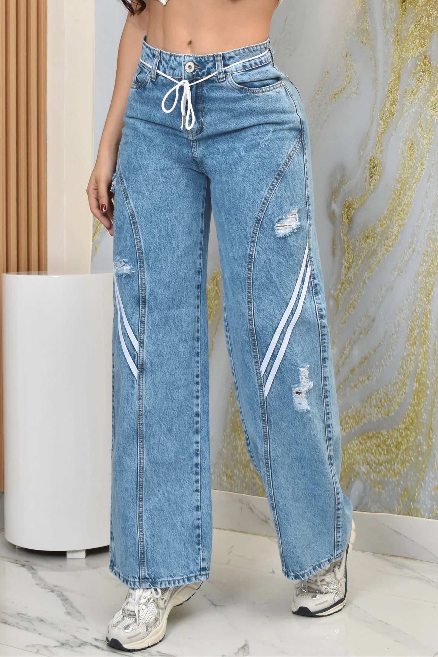 Jean Mujer Levanta Cola (C-BY254068-T) ●