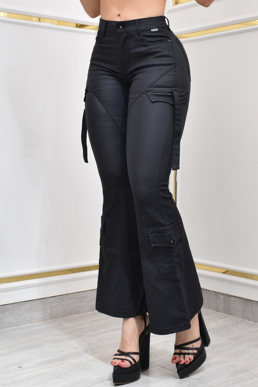 Pantalón Mujer Levanta Cola Cuerina Campana (C-BY40496-T) ●