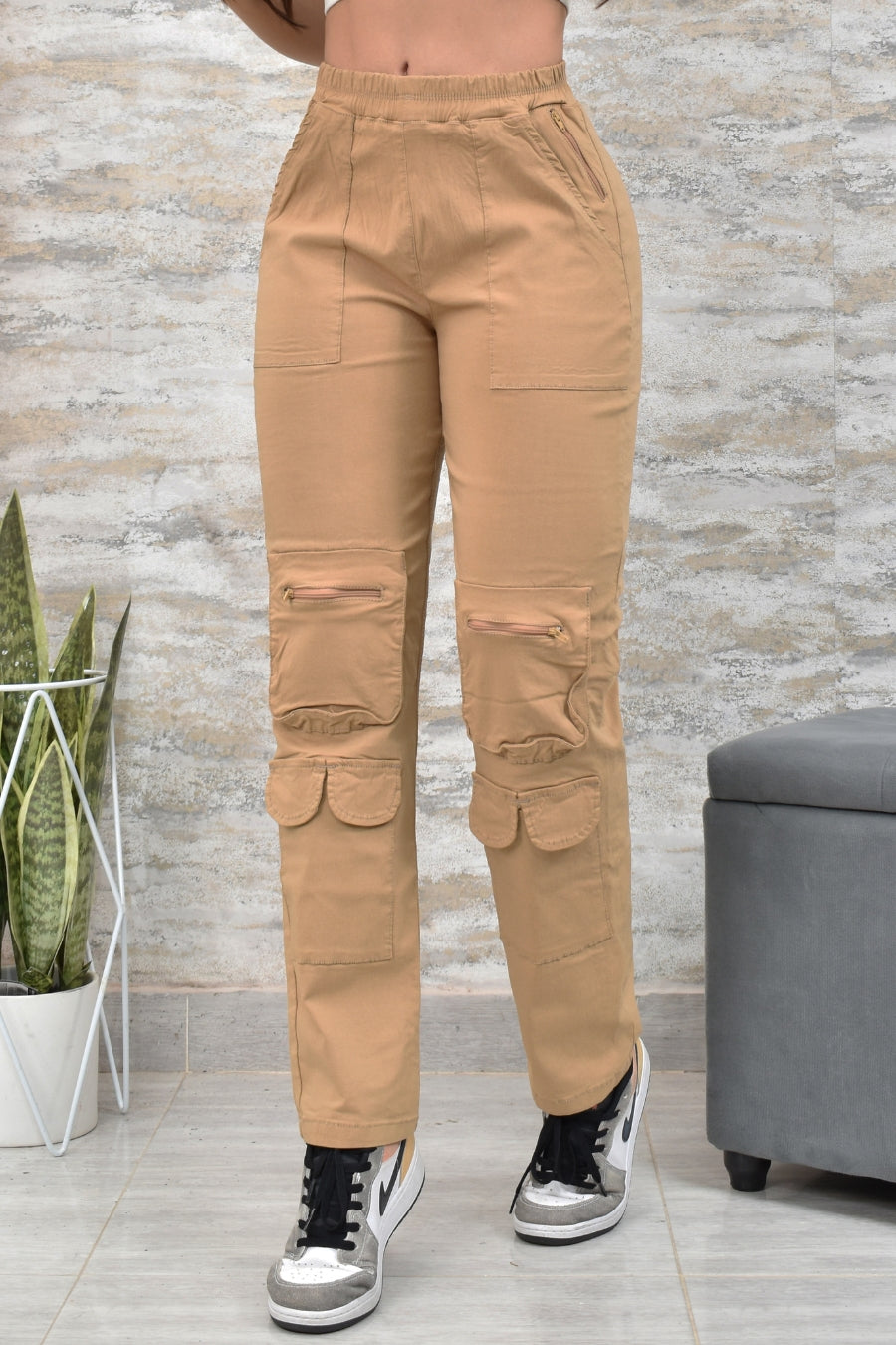 BK40167 WOMEN'S CARGO JEANS