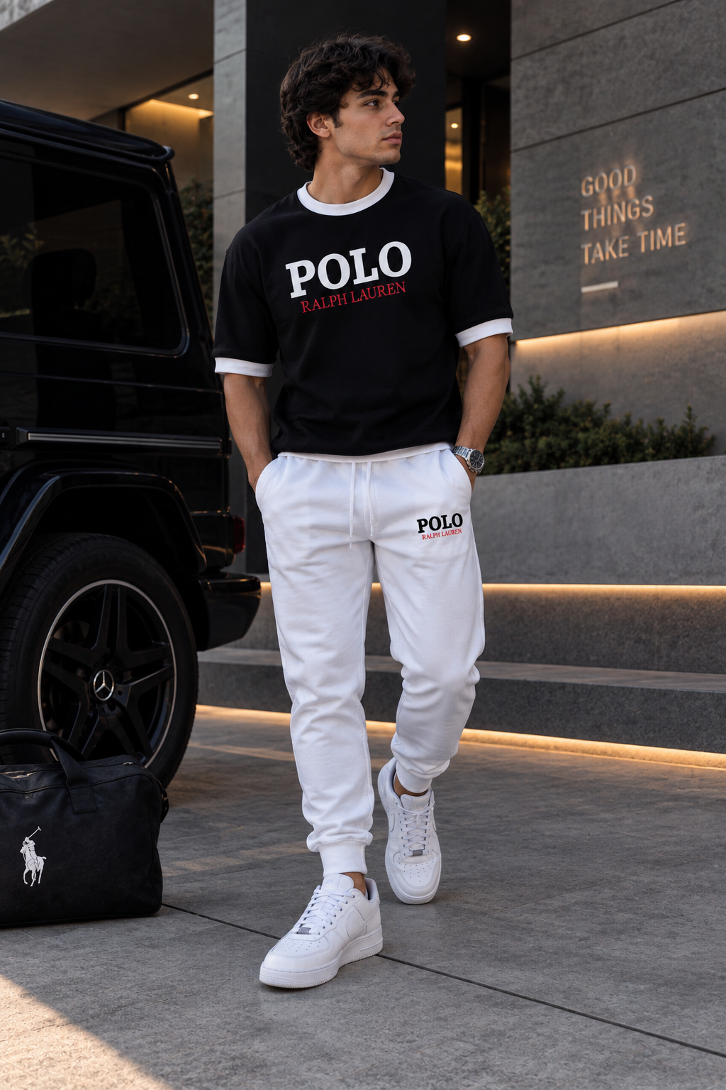 Conjunto largo hombre camiseta negra ribete blanco jogger blanco logo JV301 - Jovis