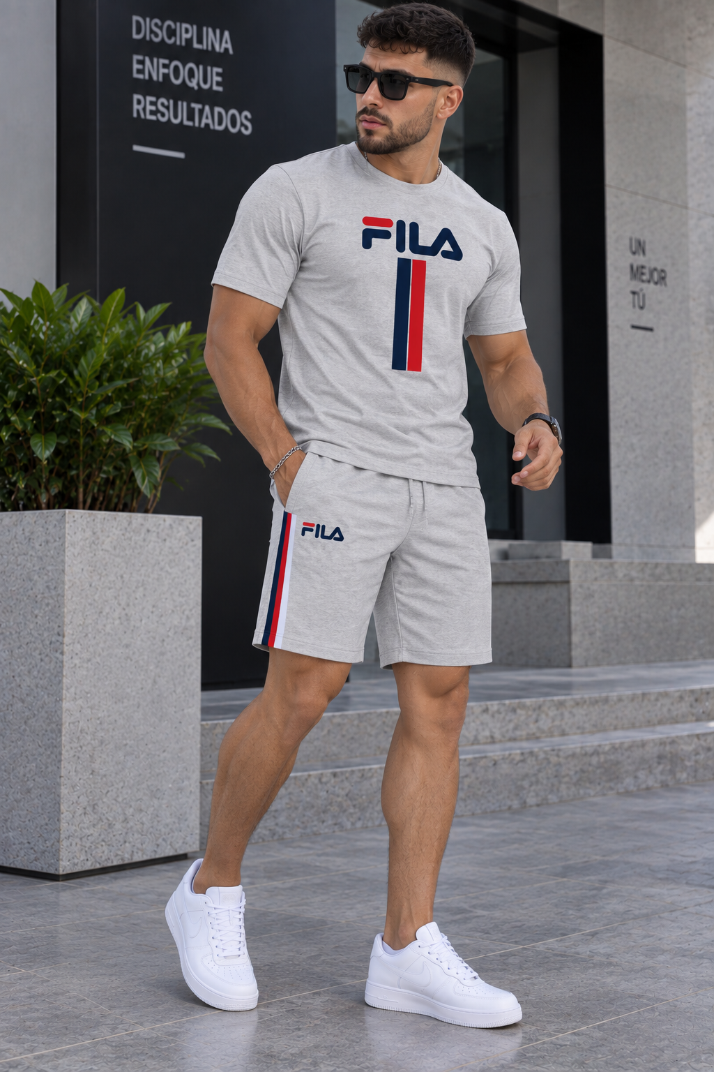 Conjunto corto hombre deportivo gris logo tricolor azul rojo JV7005 - Jovis
