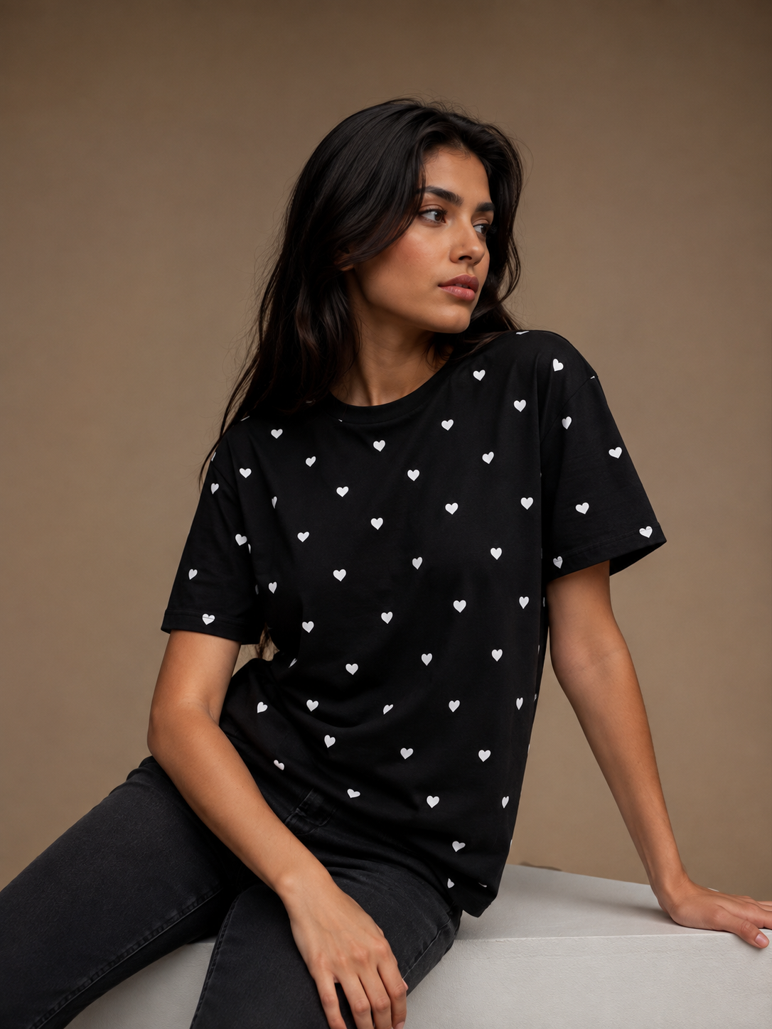 Camiseta básica dama negra corazones blancos JV505 - Jovis