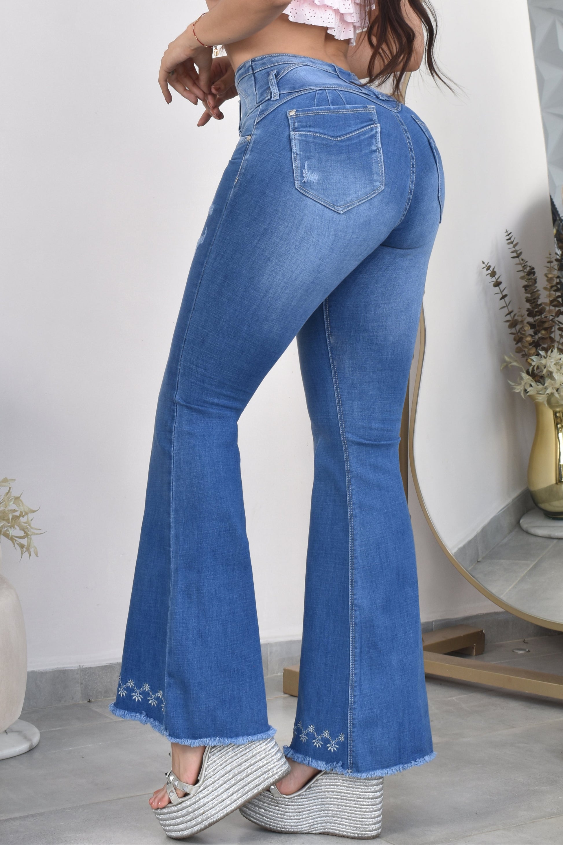 Jean Mujer Levanta Cola (C-B254062-T) ●