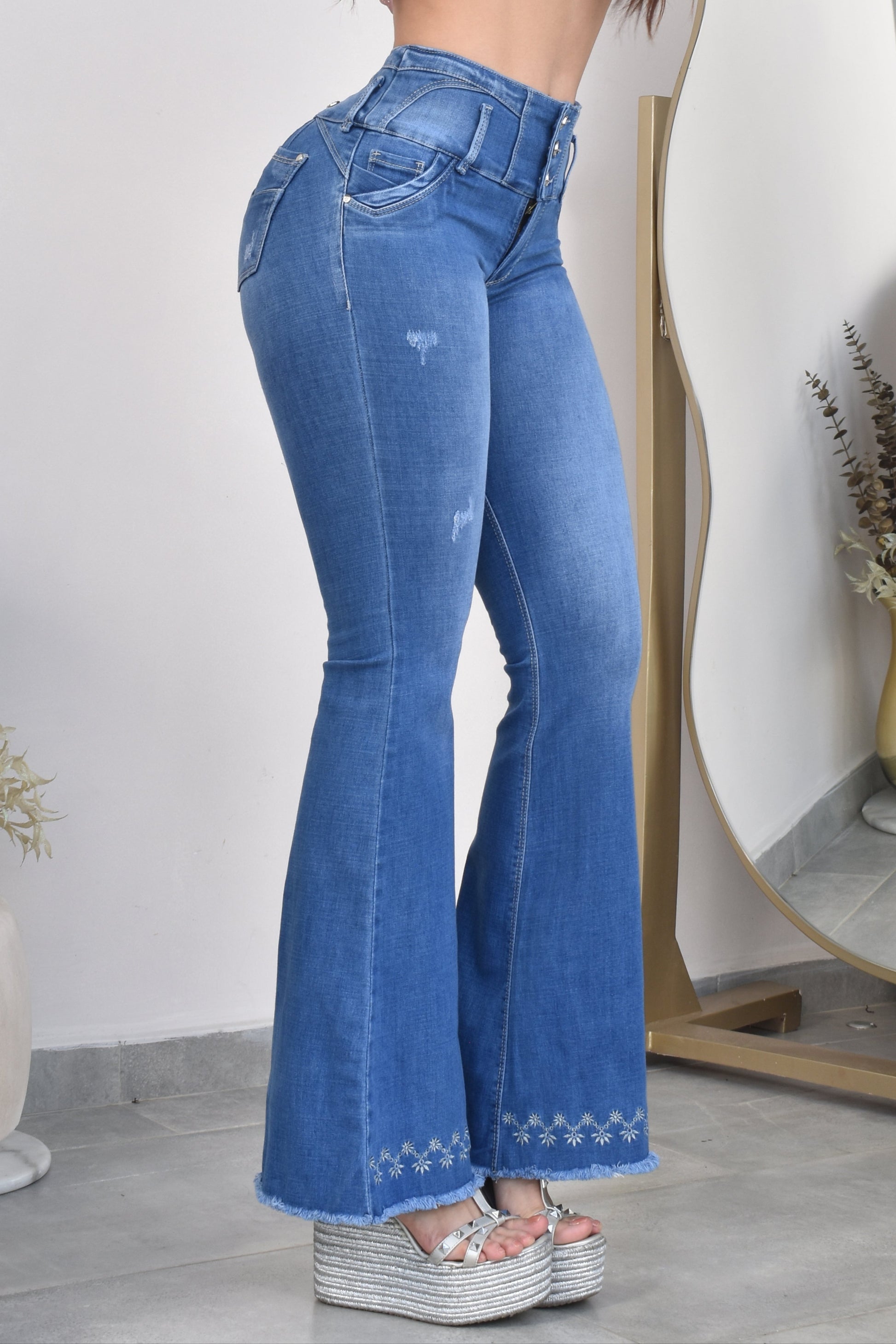 Jean Mujer Levanta Cola (C-B254062-T) ●